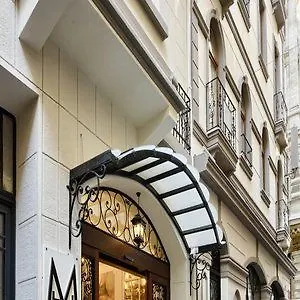 Mirrors Hotel Istanbul